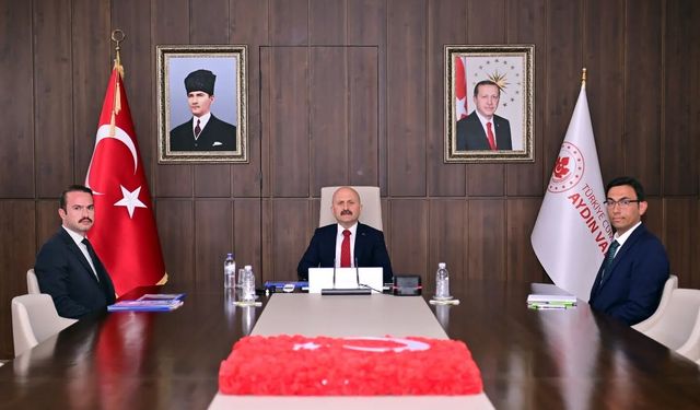 Vali Varol’dan 5 ilin valisiyle kapsamlı toplantı