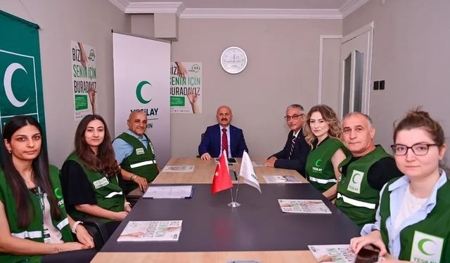Vali Varol'dan Yesilay'a ziyaret! Yeni hizmet binası projesi görüşüldü