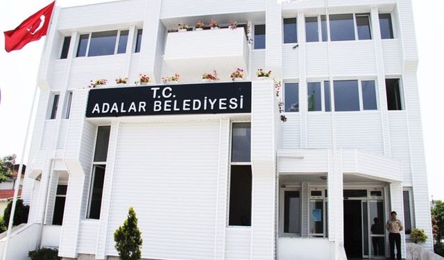 Bir operasyon da Adalar'a! Belediye Başkanı "rüşvetten" gözaltında