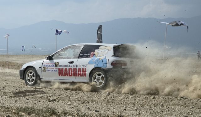 Yenipazar Belediye Başkanı Ercan’ın otomobilleri arıza yaptı