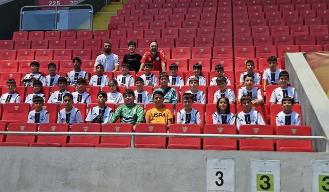 Zencirci’den genç futbolculara anlamlı jest
