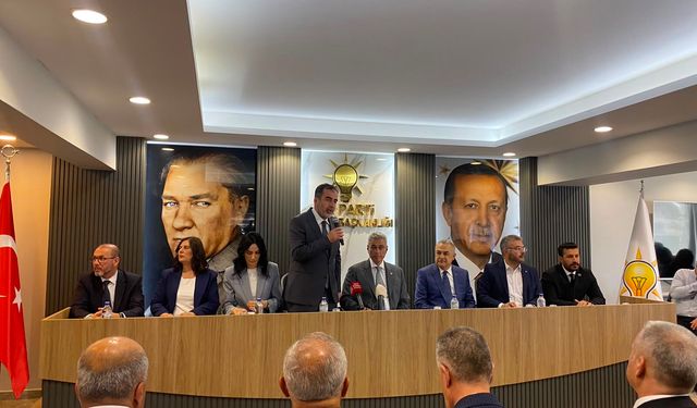 Bakan Memişoğlu AK Parti İl Başkanlığı’nda