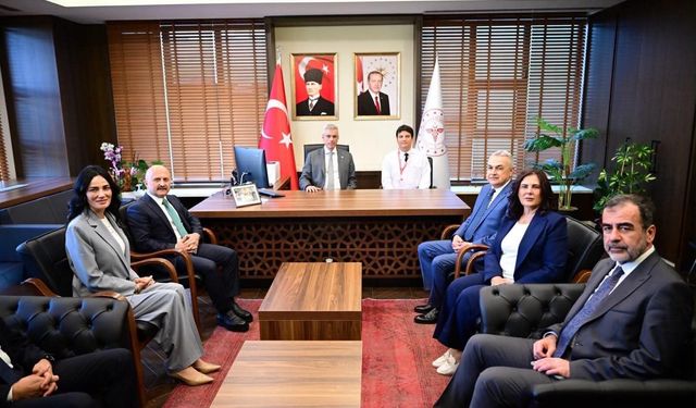 Bakan Memişoğlu'ndan Aydın Şehir Hastanesi'ne ziyaret