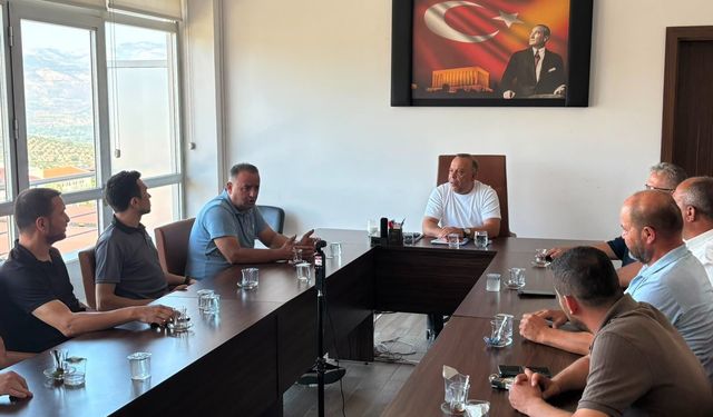 Bozdoğan’da Başkan Özel muhtarlarla buluştu