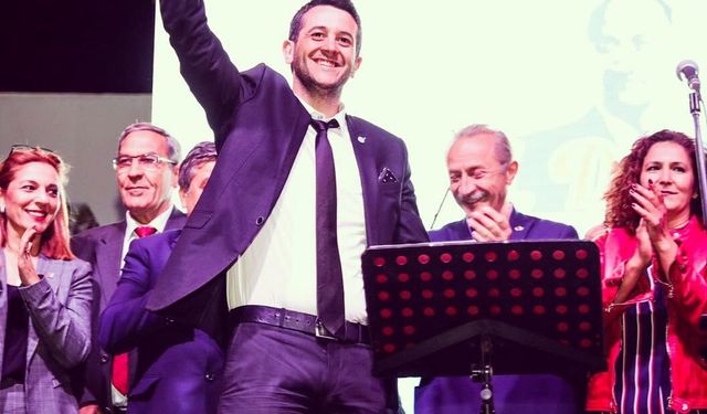 CHP Didim’de ilk istifa yönetimden geldi! ‘Her son yeni bir başlangıçtır’ diyerek duyurdu