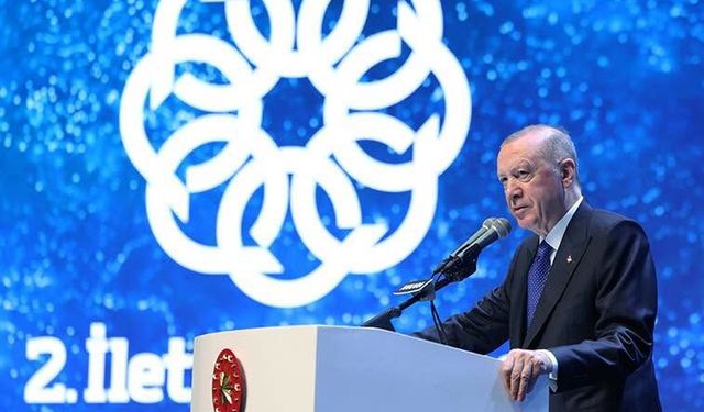 Cumhurbaşkanı Erdoğan’ın katılımıyla Ankara’da iletişim zirvesi