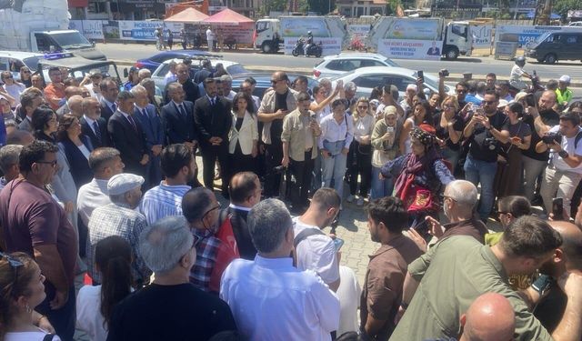 İncirliova'da Boyraz ve Çerçioğlu'na coşkulu karşılama: Zeybek gösterisi göz kamaştırdı