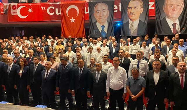 MHP Efeler’de coşkulu kongre: Gümüş başkan seçildi