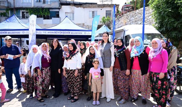 Mobil Ağız ve Diş Sağlığı Köşk’te yoğun ilgi gördü: Çerçioğlu ve Sarıbaş vatandaşla bir araya geldi
