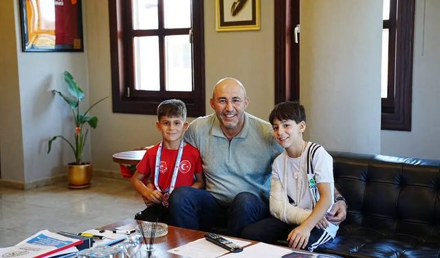 Şampiyon kardeşlerden Başkan Zencirci'ye ziyaret