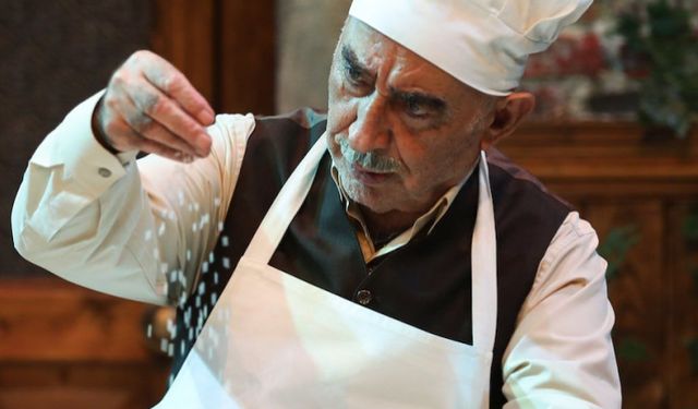 Şener Şen'in başrolündeki oyun Kuşadası'nda sahnelenecek