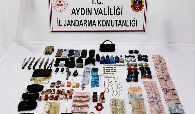 Kuşadası plajlarına dadanmıştı: Plaj hırsızına suçüstü