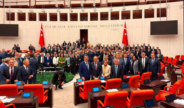 AK Partili Mustafa Savaş ve Ömer Özmen'den Çerçeve Yasa açıklaması