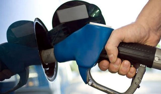 Akaryakıt fiyatları yine değişiyor: Motorine indirim geliyor