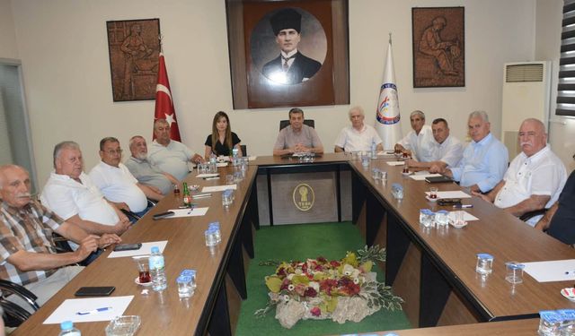 Aydın’daki esnaflar için çözüm birliği! AYESOB akaryakıt zamlarını masaya yatırdı