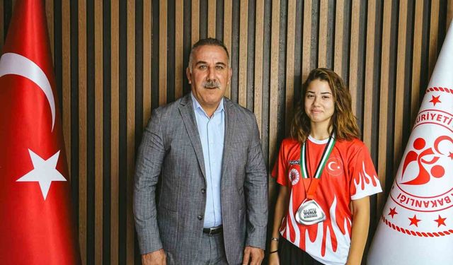 Aydınlı Sude Nas Dünya ikincisi oldu