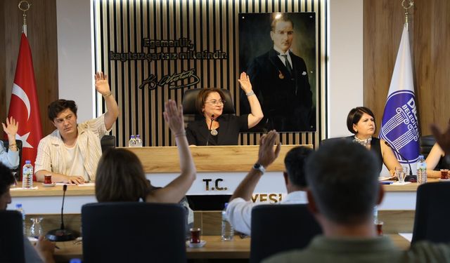 Başkan Gençay’dan evlenecek çiftlere büyük jest! Akyeniköy düğün salonu yıl sonuna kadar ücretsiz