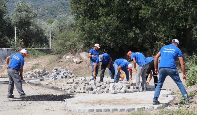 Bozdoğan’da bir mahalle parke taşı ile kaplandı
