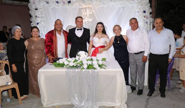 Bozdoğan’da şölen gibi gece! Başkan Özel bir gecede 3 nikah kıydı