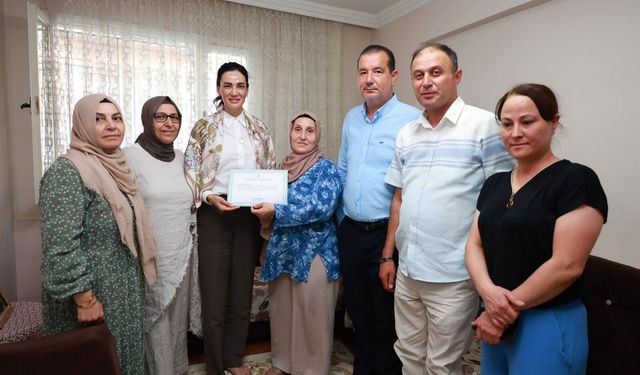 Cumhurbaşkanı Erdoğan'dan Aydın'daki üyelere özel belge