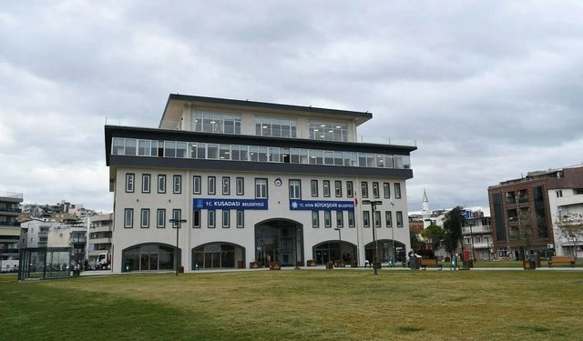Kuşadası’nda siyasi dengeleri değiştirecek flaş istifa