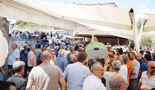 Kuyucak’ta hüzünlü veda! Başkan Doğanca’nın annesi son yolculuğuna uğurlandı