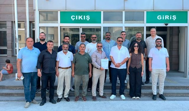 MHP Kuşadası’nda mazbata alındı