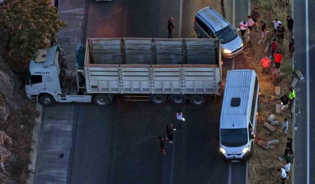 Muğla-Aydın Karayolu’nda trafik kitlendi! Kontrolden çıkan TIR refüjleri aşarak karşı şeride geçti