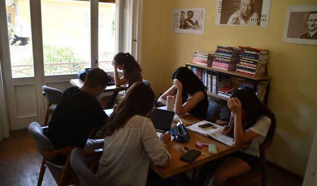 Söke’de internet ücretsiz, çaylar ikram