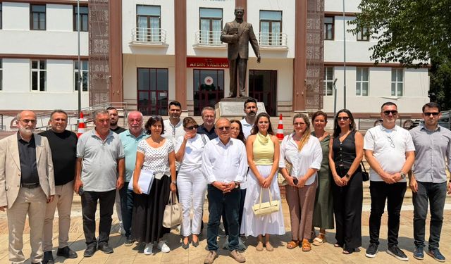 Yeni Parti Aydın İl Başkanlığı kuruluş dilekçesini valiliğe sundu
