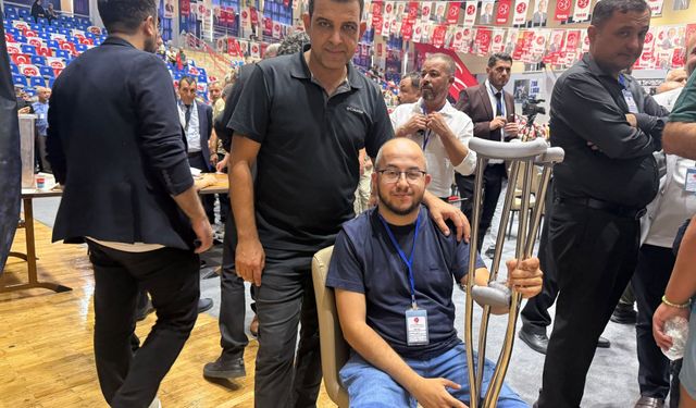 MHP’li An rahatsızlığına rağmen kongreye katıldı