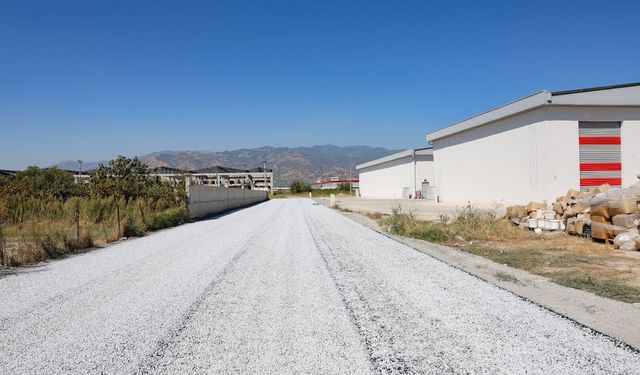 Başkan Yetişkin’den Tepecik’e 15 bin metrekare asfalt