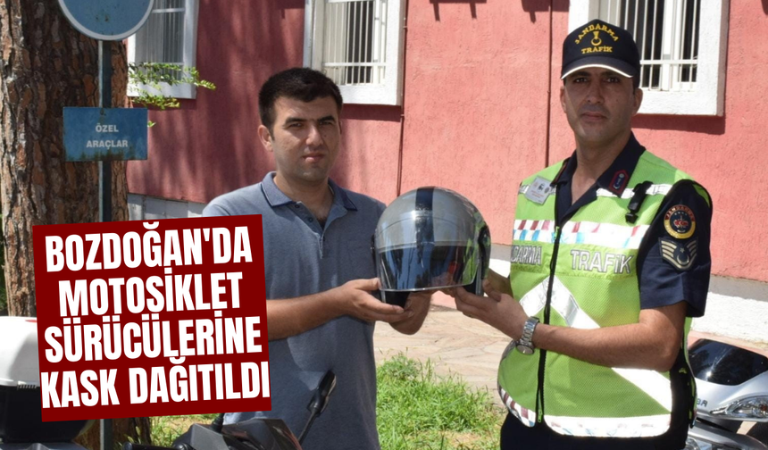 Bozdoğan'da motosiklet sürücülerine kask dağıtıldı